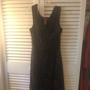 Sangria Black & Red Swirl Midi Dress